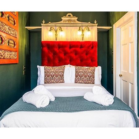 Bennett'S Lodgings A Luxurious 2 Bed Apartment Бат Экстерьер фото